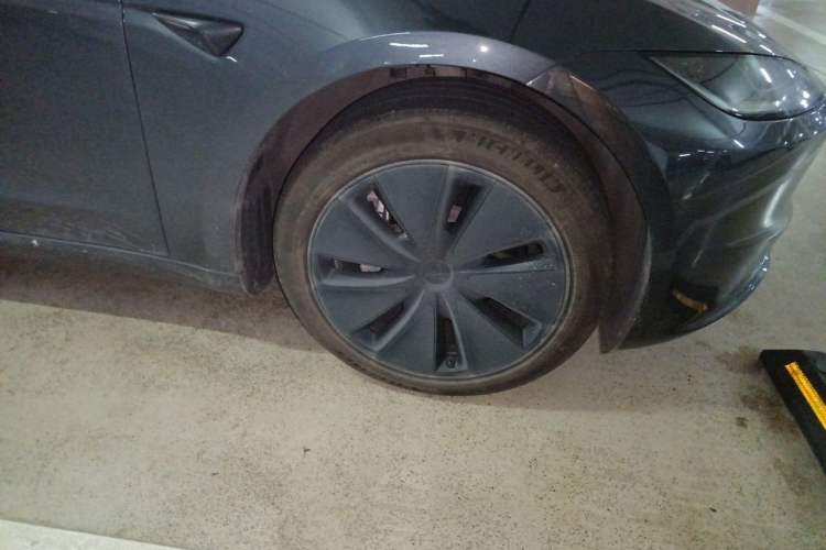 Used Tesla Model 3 2023 Rear-Wheel-Drive Version Right Front Wheel Hub