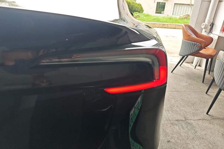 Used Tesla Model 3 2023 Rear-Wheel-Drive Version Right Rear Taillight