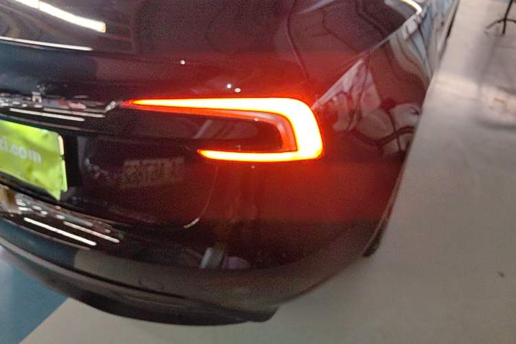 Used Tesla Model 3 2023 Rear-Wheel-Drive Version Right Rear Taillight