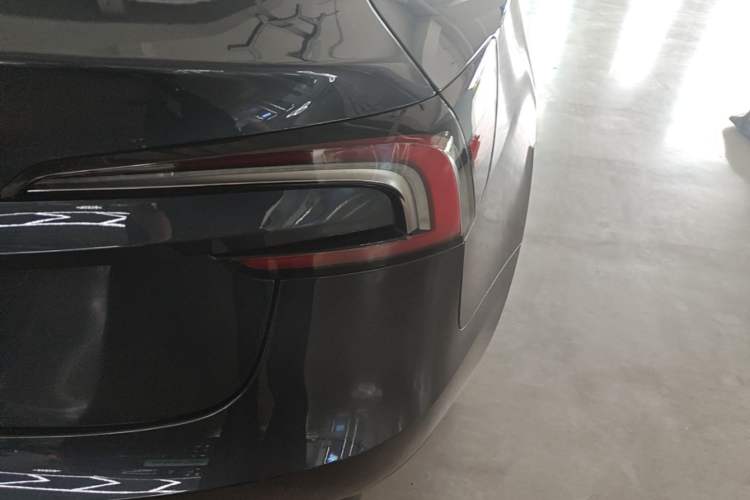 Used Tesla Model 3 2023 Rear-Wheel-Drive Version Right Rear Taillight
