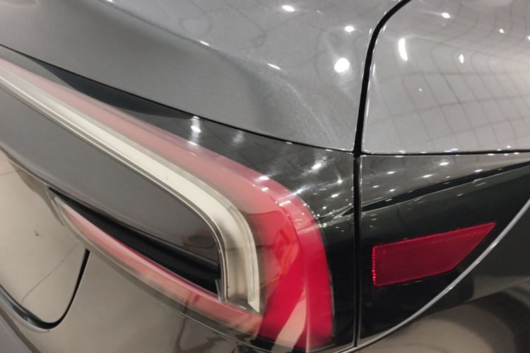Used Tesla Model 3 2023 Rear-Wheel-Drive Version Right Rear Taillight