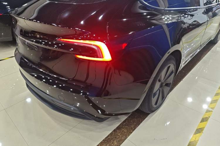 Used Tesla Model 3 2023 Rear-Wheel-Drive Version Right Rear Taillight