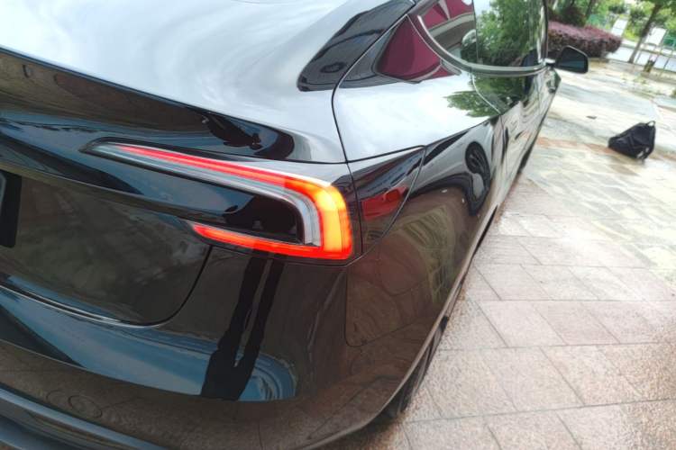 Used Tesla Model 3 2023 Rear-Wheel-Drive Version Right Rear Taillight