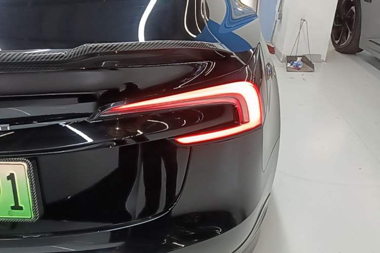 Used Tesla Model 3 2023 Rear-Wheel-Drive Version Right Rear Taillight