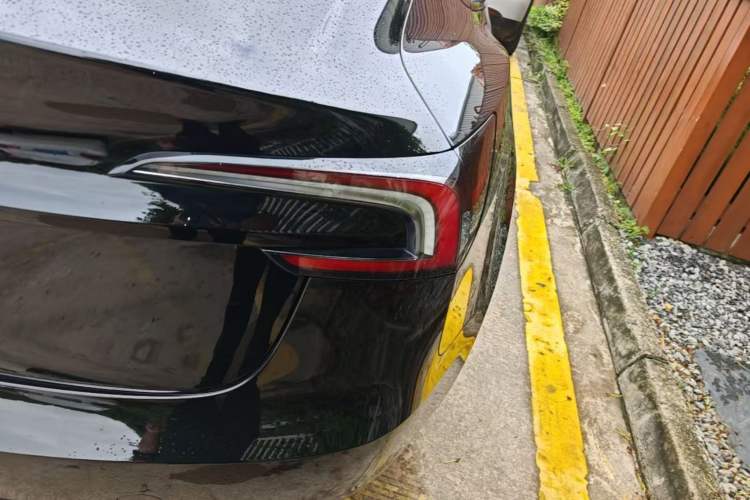 Used Tesla Model 3 2023 Rear-Wheel-Drive Version Right Rear Taillight