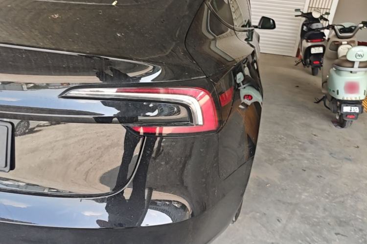 Used Tesla Model 3 2023 Rear-Wheel-Drive Version Right Rear Taillight