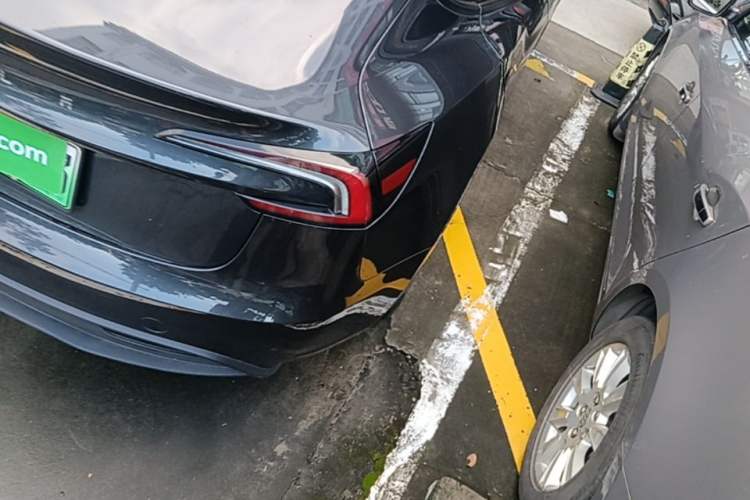 Used Tesla Model 3 2023 Rear-Wheel-Drive Version Right Rear Taillight