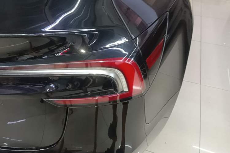 Used Tesla Model 3 2023 Rear-Wheel-Drive Version Right Rear Taillight