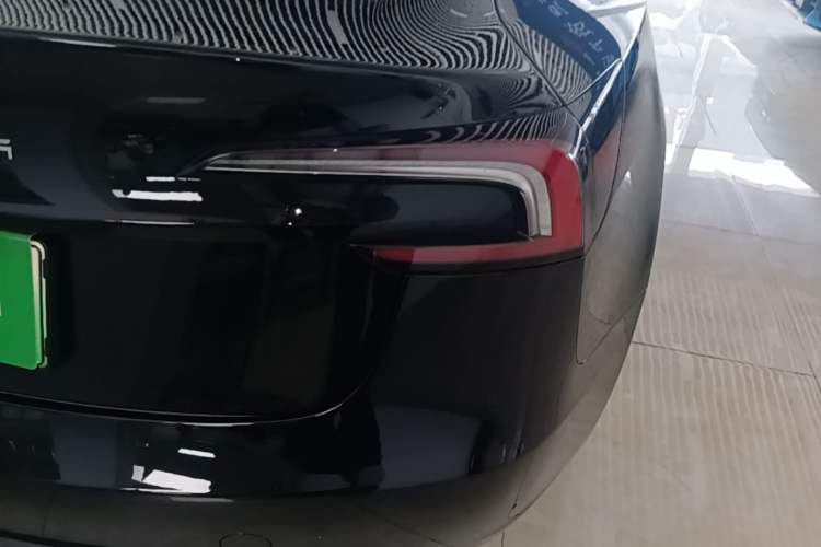 Used Tesla Model 3 2023 Rear-Wheel-Drive Version Right Rear Taillight