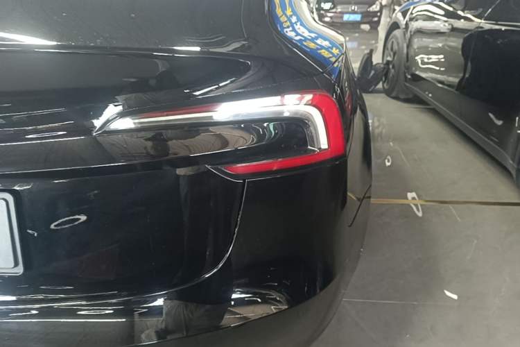Used Tesla Model 3 2023 Rear-Wheel-Drive Version Right Rear Taillight