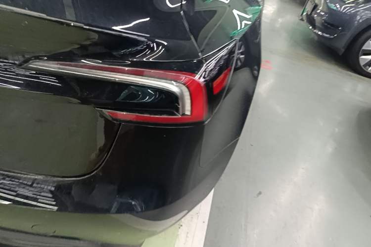Used Tesla Model 3 2023 Rear-Wheel-Drive Version Right Rear Taillight
