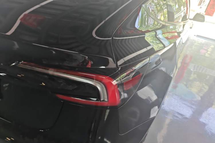 Used Tesla Model 3 2023 Rear-Wheel-Drive Version Right Rear Taillight