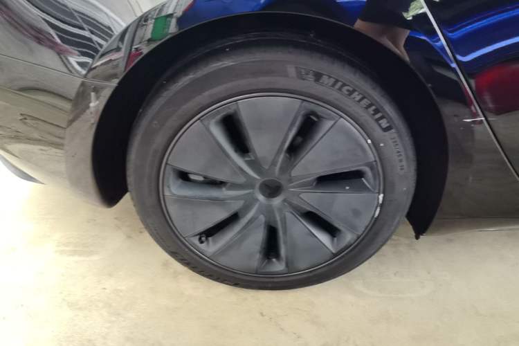 Used Tesla Model 3 2023 Rear-Wheel-Drive Version Right Rear Wheel Hub
