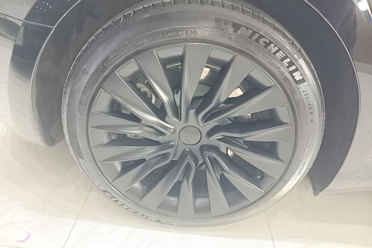 Used Tesla Model 3 2023 Long-Range All-Wheel-Drive Version Right Rear Wheel Hub