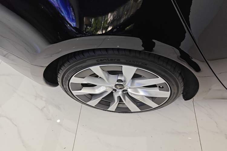Used Tesla Model 3 2023 Rear-Wheel-Drive Version Right Rear Wheel Hub