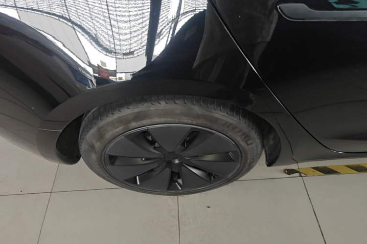 Used Tesla Model 3 2023 Rear-Wheel-Drive Version Right Rear Wheel Hub