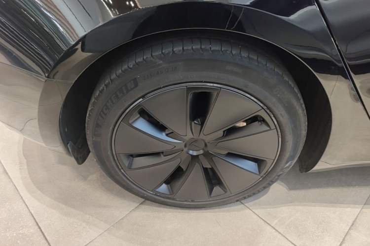 Used Tesla Model 3 2023 Rear-Wheel-Drive Version Right Rear Wheel Hub