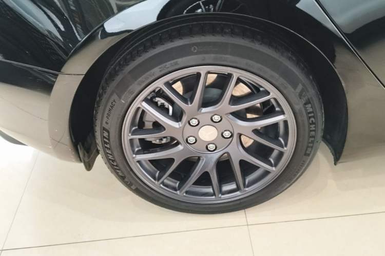 Used Tesla Model 3 2023 Rear-Wheel-Drive Version Right Rear Wheel Hub