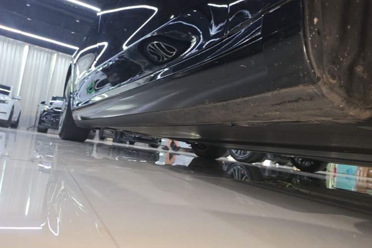 Used Tesla Model 3 2023 Rear-Wheel-Drive Version Right Side Sill