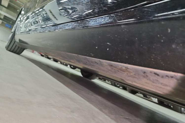 Used Tesla Model 3 2023 Rear-Wheel-Drive Version Right Side Sill