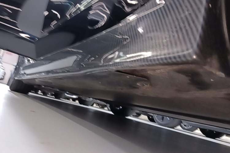 Used Tesla Model 3 2023 Rear-Wheel-Drive Version Right Side Sill