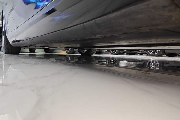 Used Tesla Model 3 2023 Rear-Wheel-Drive Version Right Side Sill