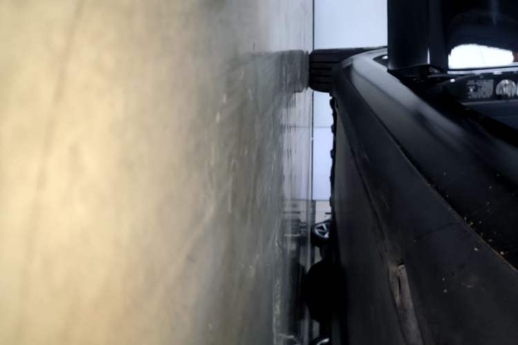 Used Tesla Model 3 2023 Rear-Wheel-Drive Version Right Side Sill