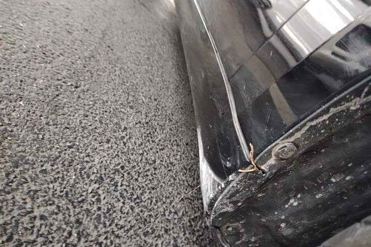 Used Tesla Model 3 2023 Rear-Wheel-Drive Version Right Side Sill