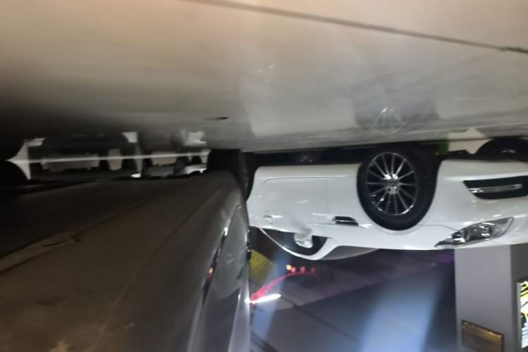 Used Tesla Model 3 2023 Rear-Wheel-Drive Version Right Side Sill
