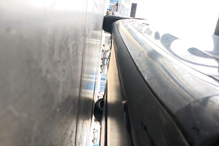 Used Tesla Model 3 2023 Rear-Wheel-Drive Version Right Side Sill