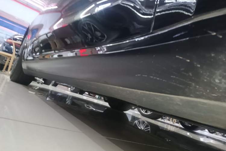 Used Tesla Model 3 2023 Rear-Wheel-Drive Version Right Side Sill