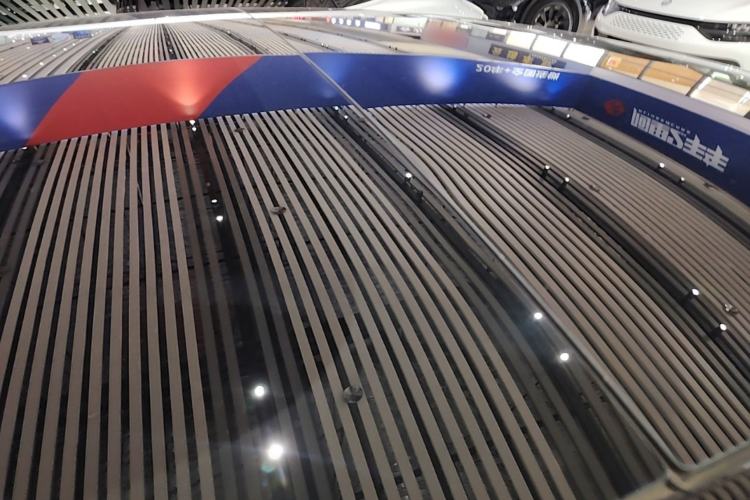 Used Tesla Model 3 2023 Rear-Wheel-Drive Version Roof