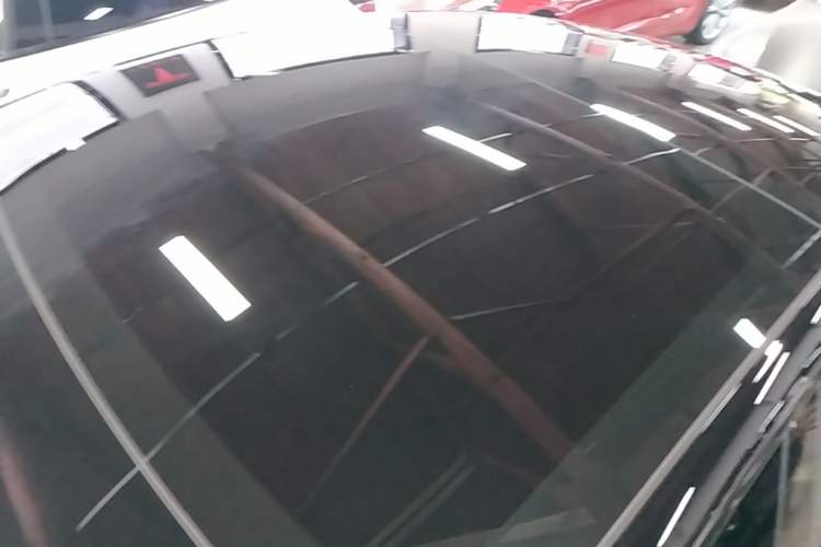 Used Tesla Model 3 2023 Rear-Wheel-Drive Version Roof