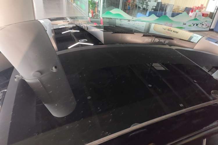 Used Tesla Model 3 2023 Rear-Wheel-Drive Version Roof