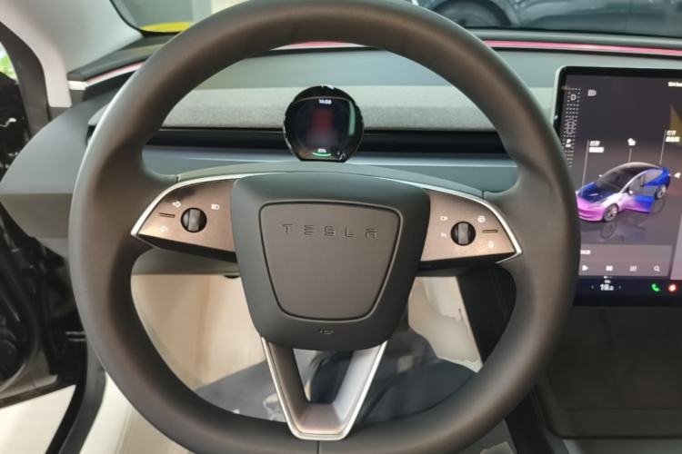 Used Tesla Model 3 2023 Long-Range All-Wheel-Drive Version Steering Wheel