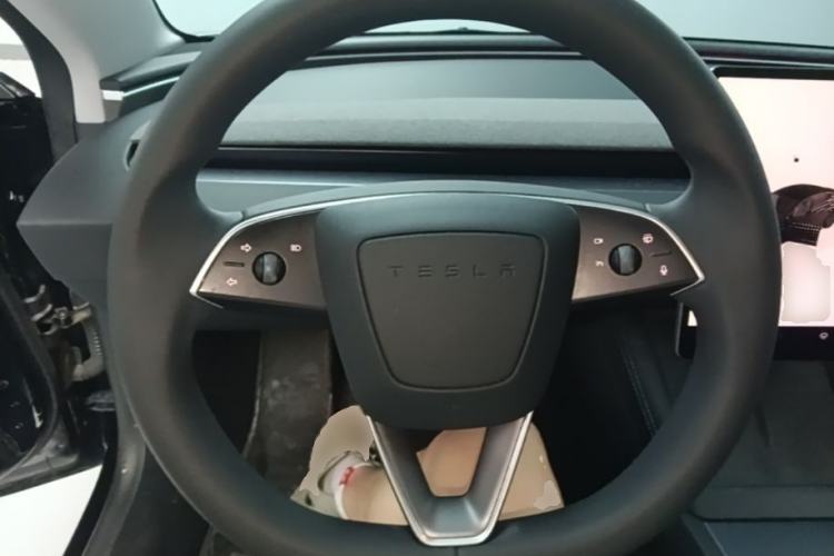 Used Tesla Model 3 2023 Rear-Wheel-Drive Version Steering Wheel