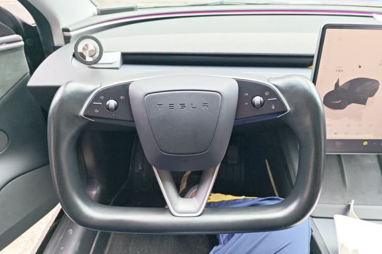 Used Tesla Model 3 2023 Long-Range All-Wheel-Drive Version Steering Wheel