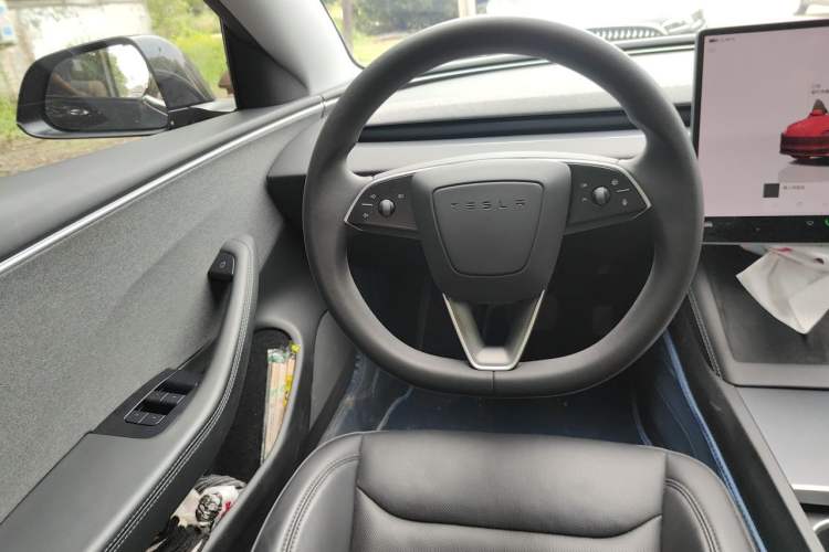 Used Tesla Model 3 2023 Rear-Wheel-Drive Version Steering Wheel