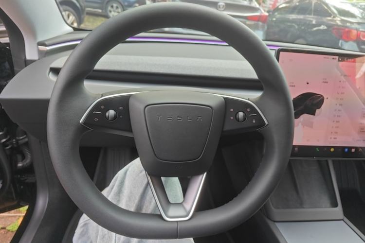 Used Tesla Model 3 2023 Rear-Wheel-Drive Version Steering Wheel