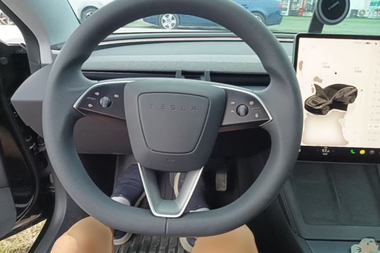Used Tesla Model 3 2023 Rear-Wheel-Drive Version Steering Wheel