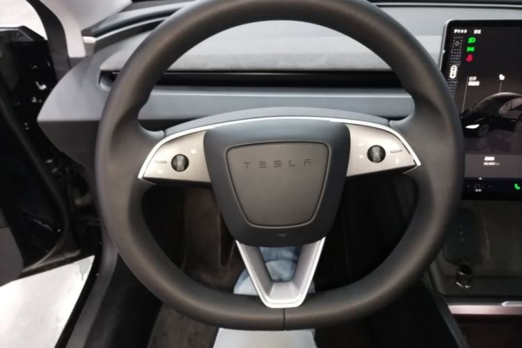 Used Tesla Model 3 2023 Rear-Wheel-Drive Version Steering Wheel