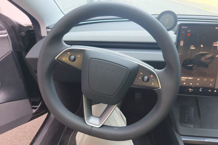 Used Tesla Model 3 2023 Long-Range All-Wheel-Drive Version Steering Wheel
