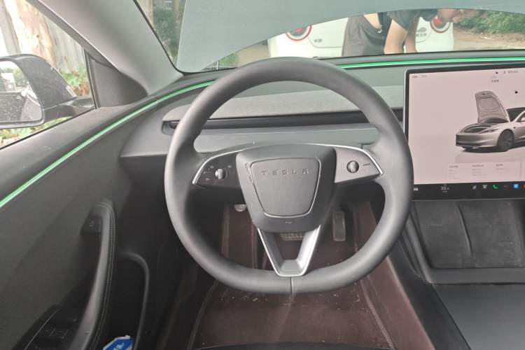 Used Tesla Model 3 2023 Rear-Wheel-Drive Version Steering Wheel
