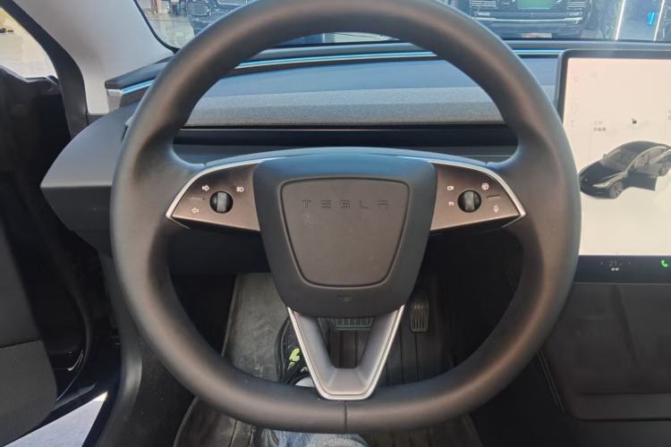 Used Tesla Model 3 2023 Rear-Wheel-Drive Version Steering Wheel