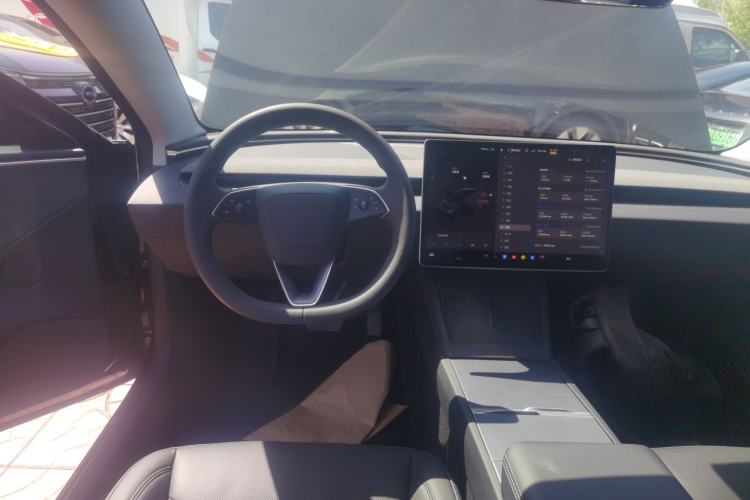 Used Tesla Model 3 2023 Long-Range All-Wheel-Drive Version Steering Wheel