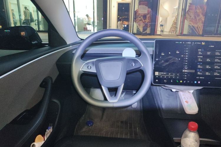 Used Tesla Model 3 2023 Rear-Wheel-Drive Version Steering Wheel