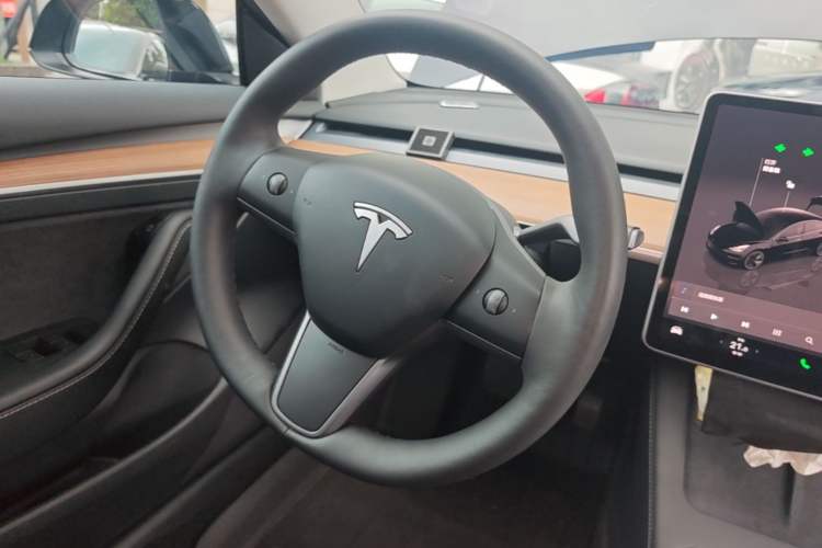 Used Tesla Model 3 2023 Rear-Wheel-Drive Version Steering Wheel