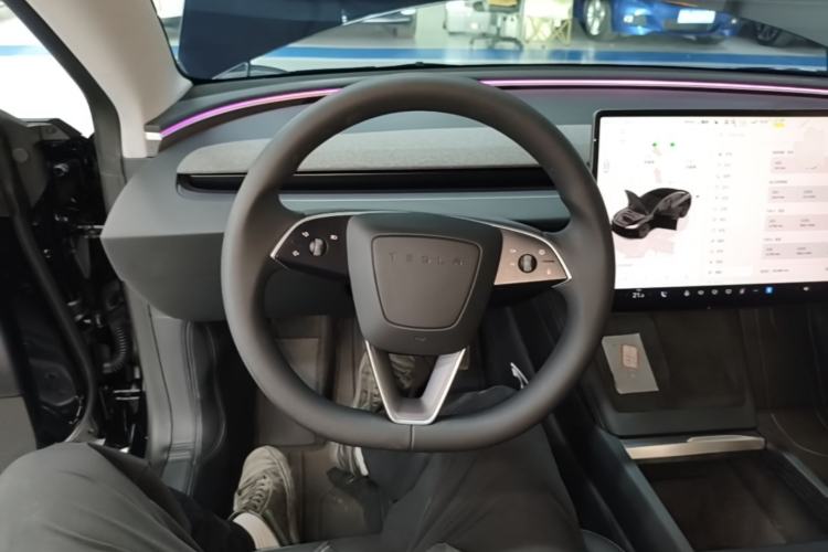 Used Tesla Model 3 2023 Rear-Wheel-Drive Version Steering Wheel