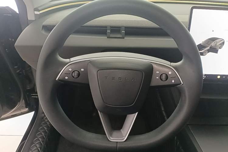 Used Tesla Model 3 2023 Rear-Wheel-Drive Version Steering Wheel