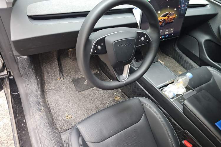 Used Tesla Model 3 2023 Rear-Wheel-Drive Version Steering Wheel